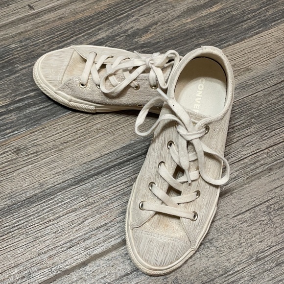 Gold Converse - Picture 3 of 7